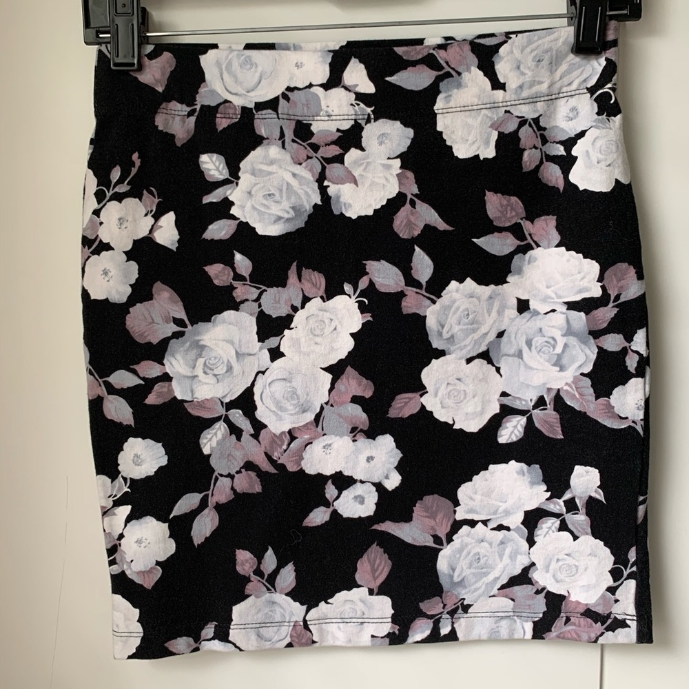 Floral bodycon skirt
